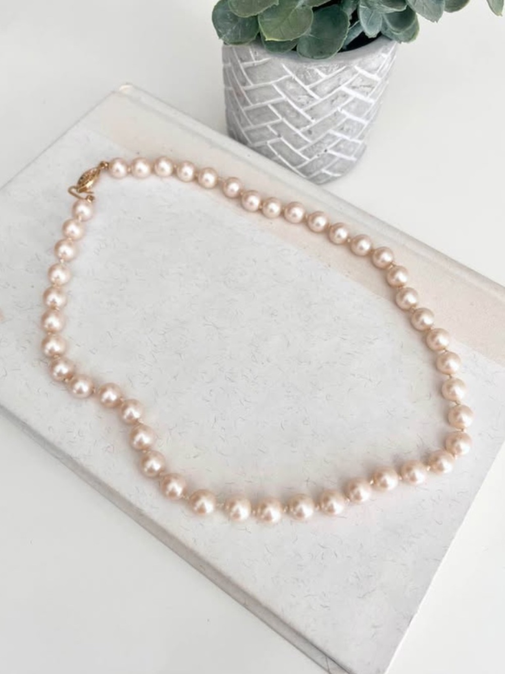 Vintage Faux Pearl Necklace